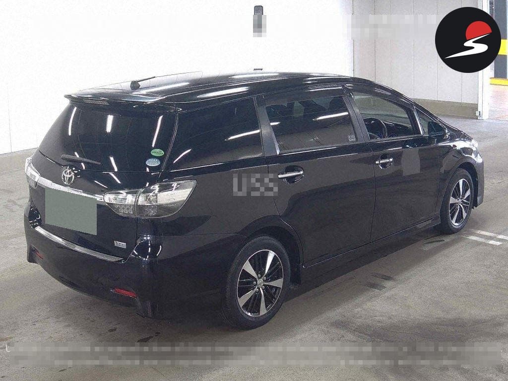 Чёрный Toyota Wish 2014, вид сзади, фото лота на аукционной площадке из каталога Satori Auto